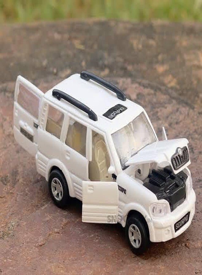 لعبة سيارة كولين أراي سكوربيو للأطفال، تعمل بالسحب للخلف، مع أبواب ومحرك وفتحة صندوق الأمتعة - 99، متعددة الألوان - Image 4